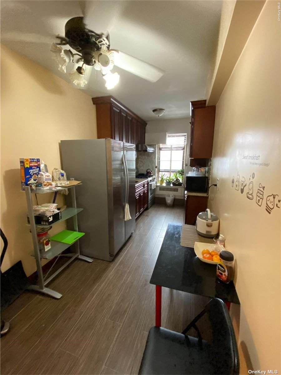 82-01 Britton Avenue - Photo 1