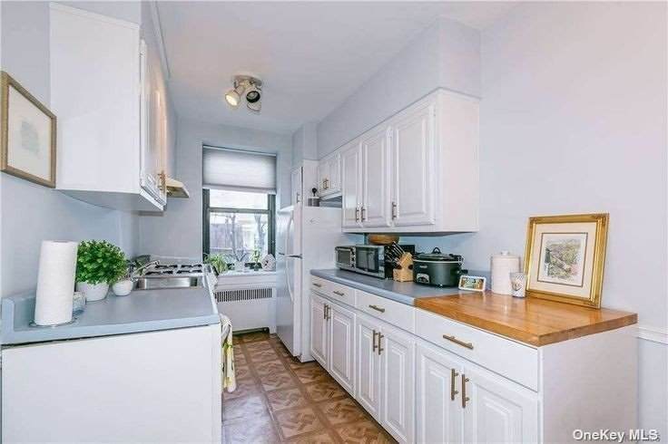 1 Townhouse Place - Photo 1
