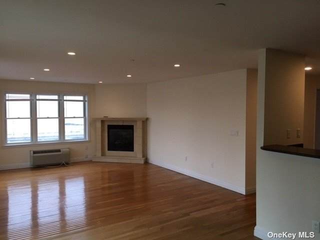 125 Broadway - Photo 1