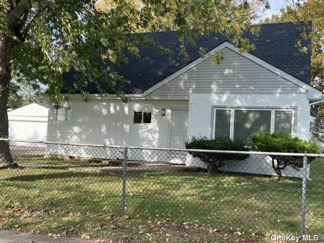 8 Emerald Lane - Photo 1