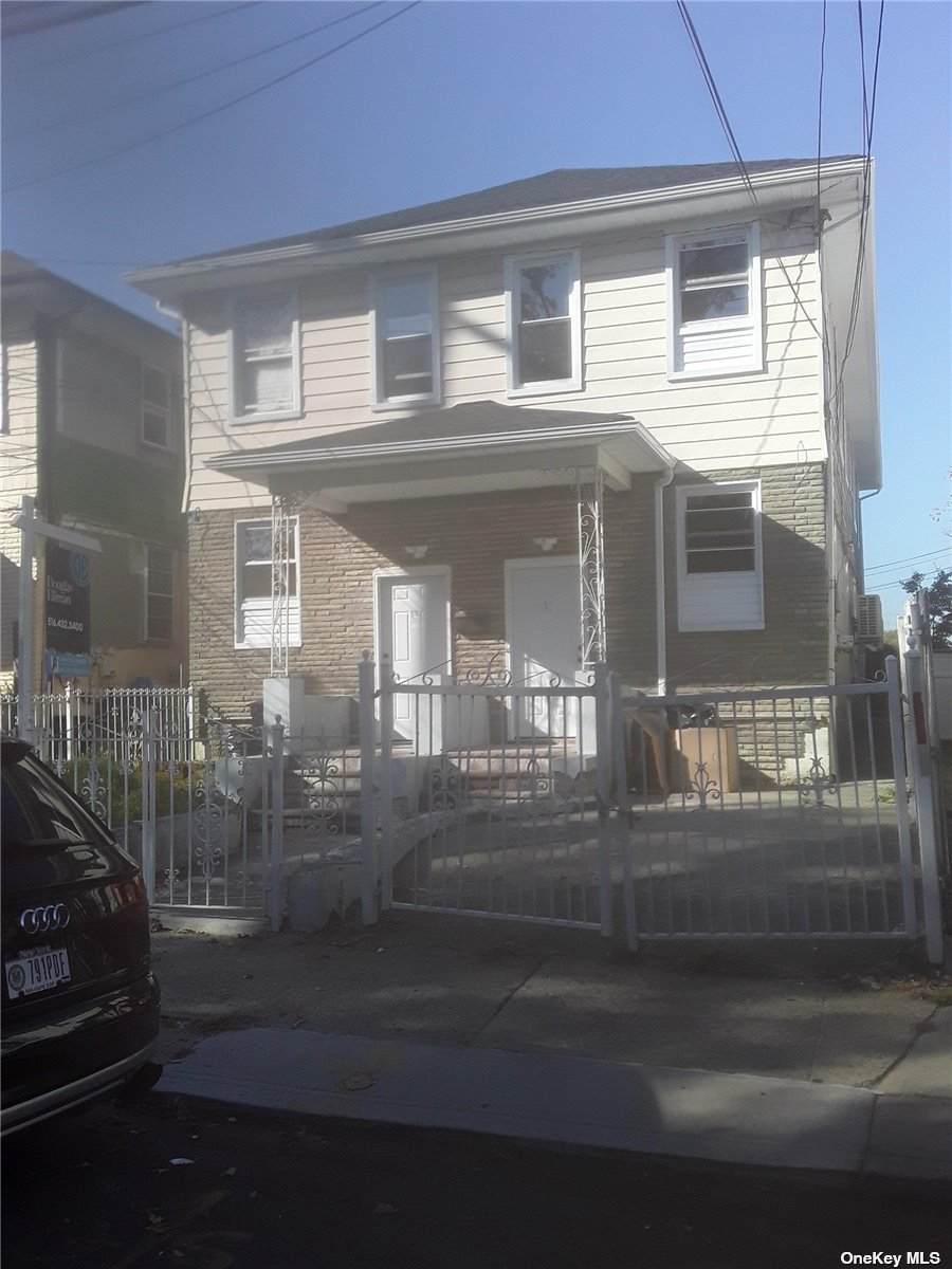 13-67 Dickens Street - Photo 1