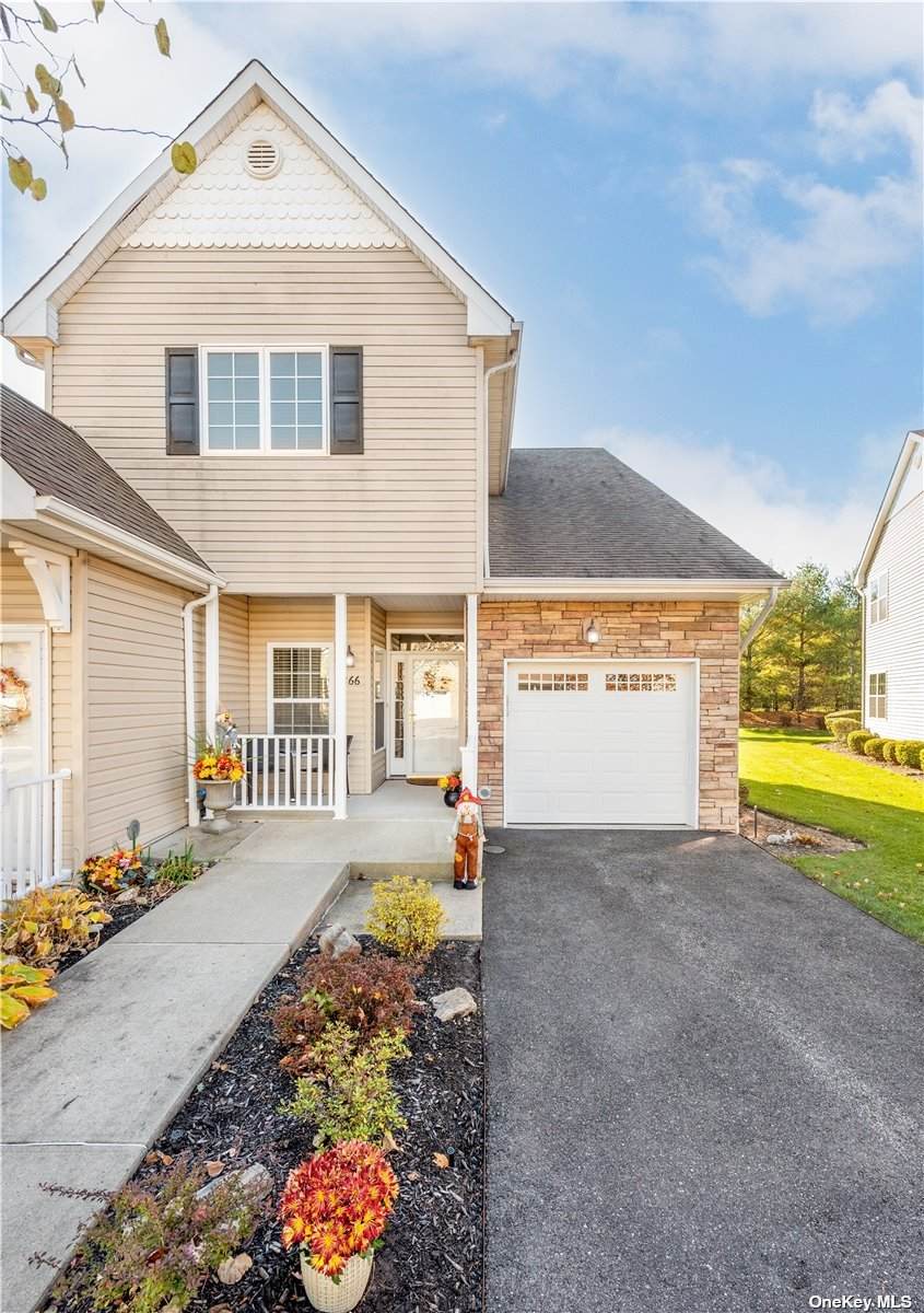 266 Pond Circle - Photo 1