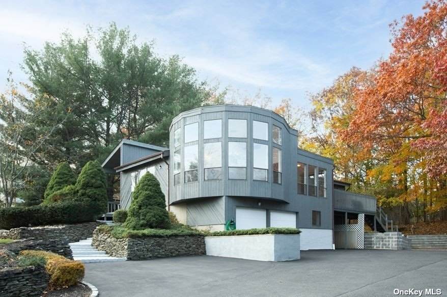 105 Nadia Court - Photo 1