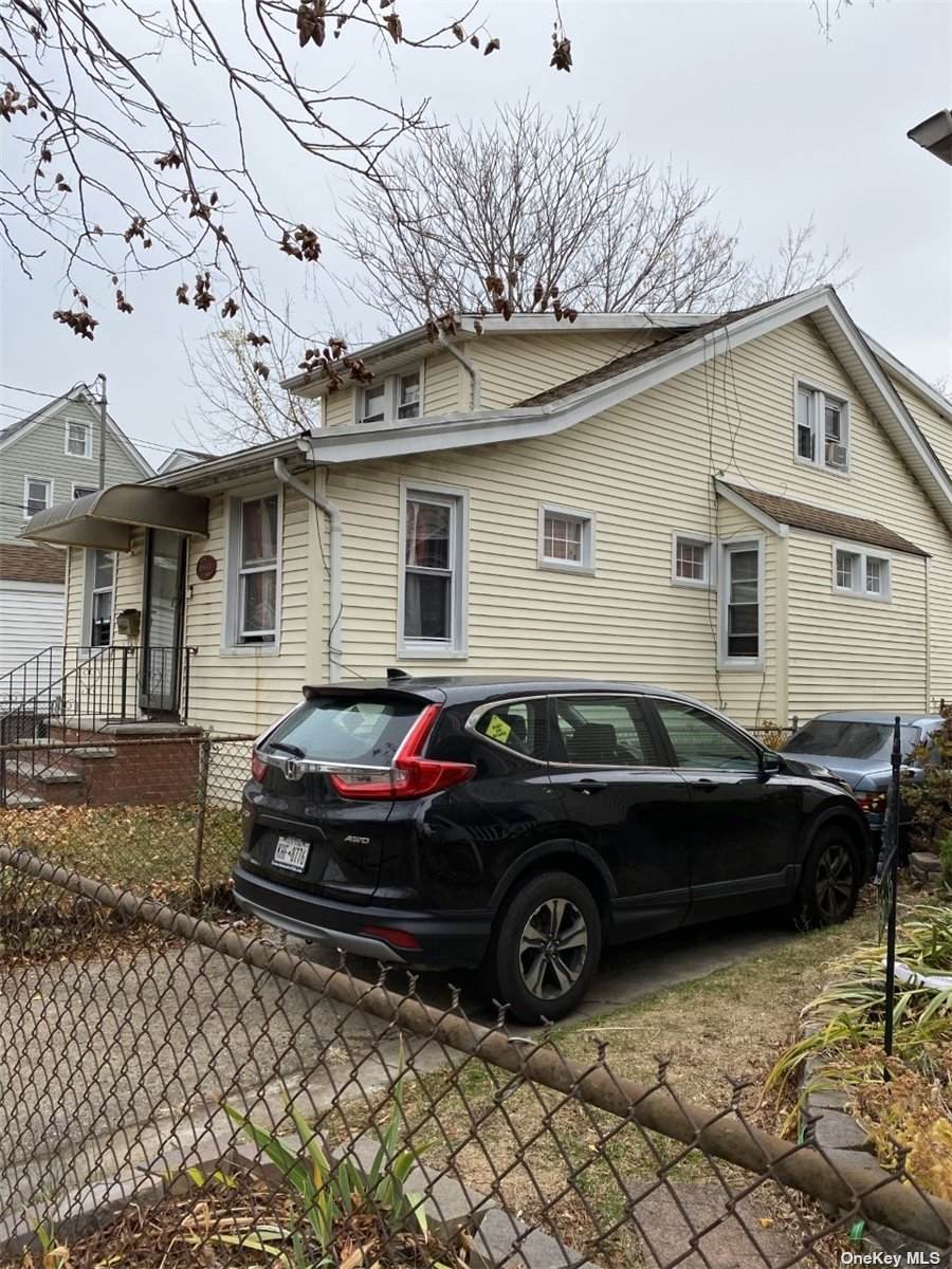 155-11 115th Drive - Photo 1