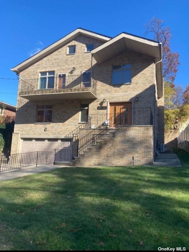 86-21 Marengo Street - Photo 1