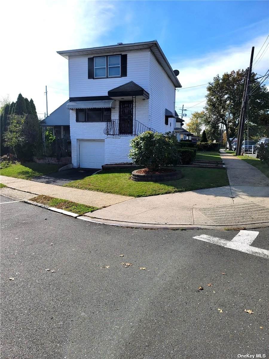9432 202 Street - Photo 1