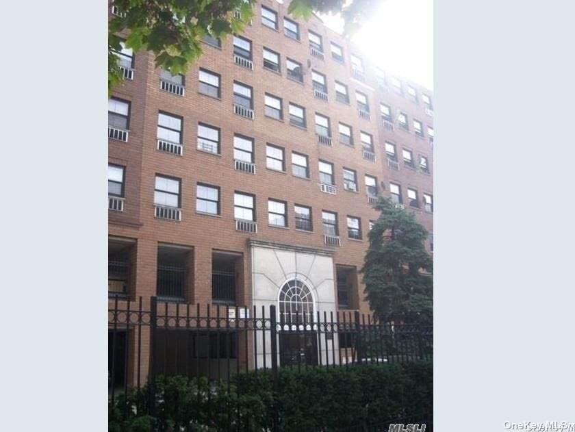 47-35 41st Street - Photo 1