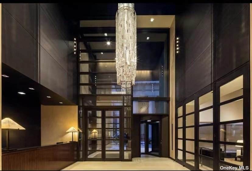 20 Pine St - Photo 1