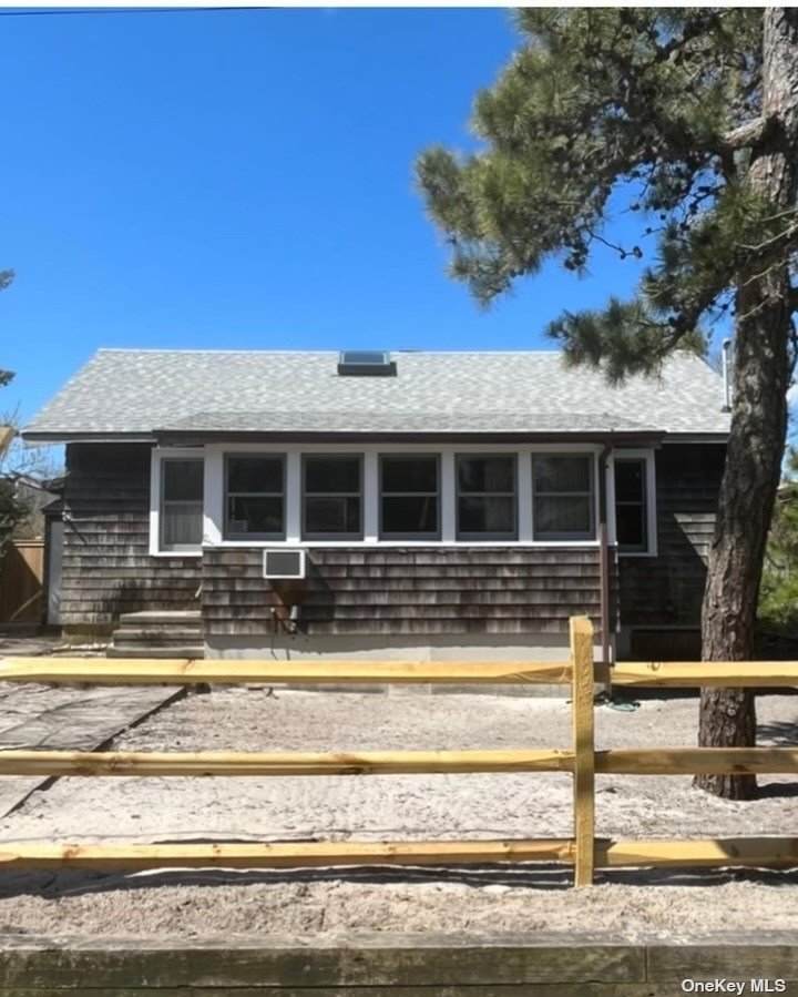 760 Surf Road - Photo 1