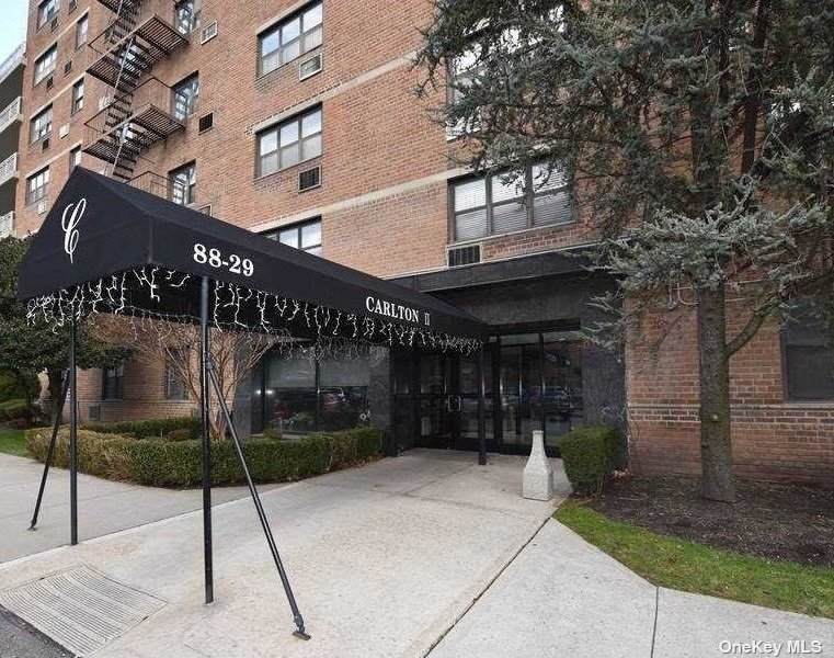 88-29 155 Avenue - Photo 1