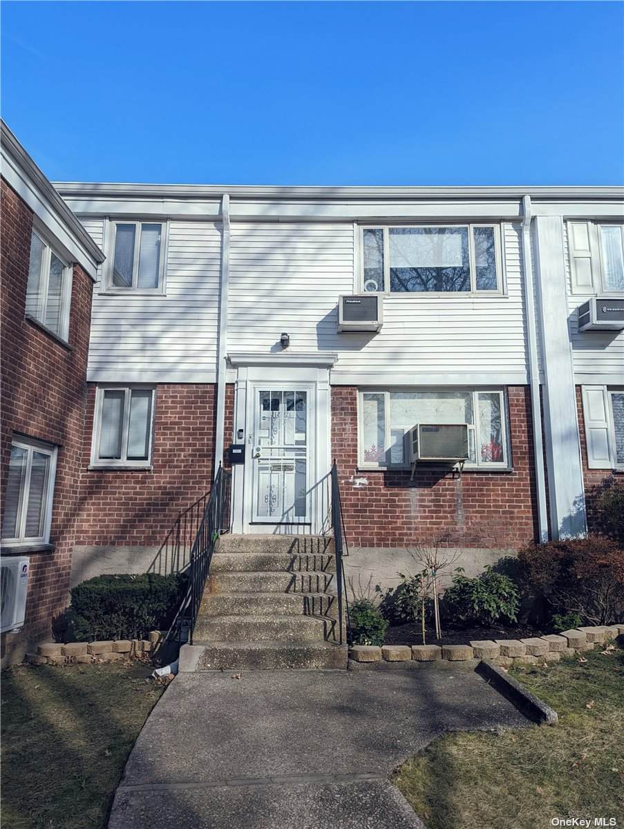 212-21 15 Avenue - Photo 1