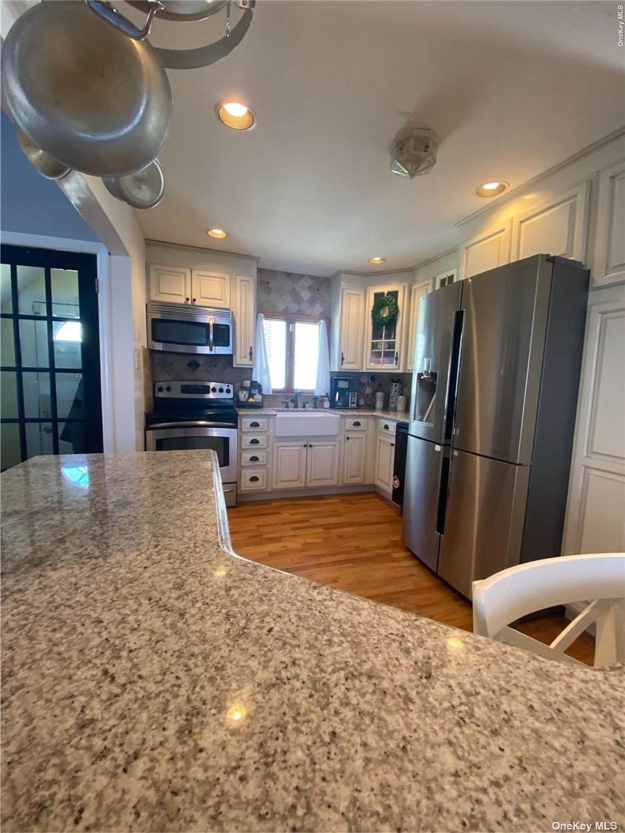 3590 Naomi Place - Photo 1