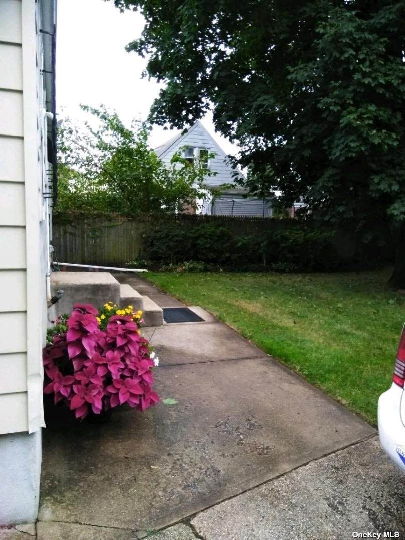 520 Greenwich Street - Photo 1