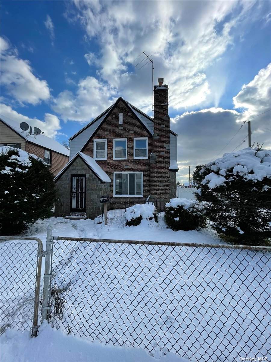 219-02 114th Avenue - Photo 1