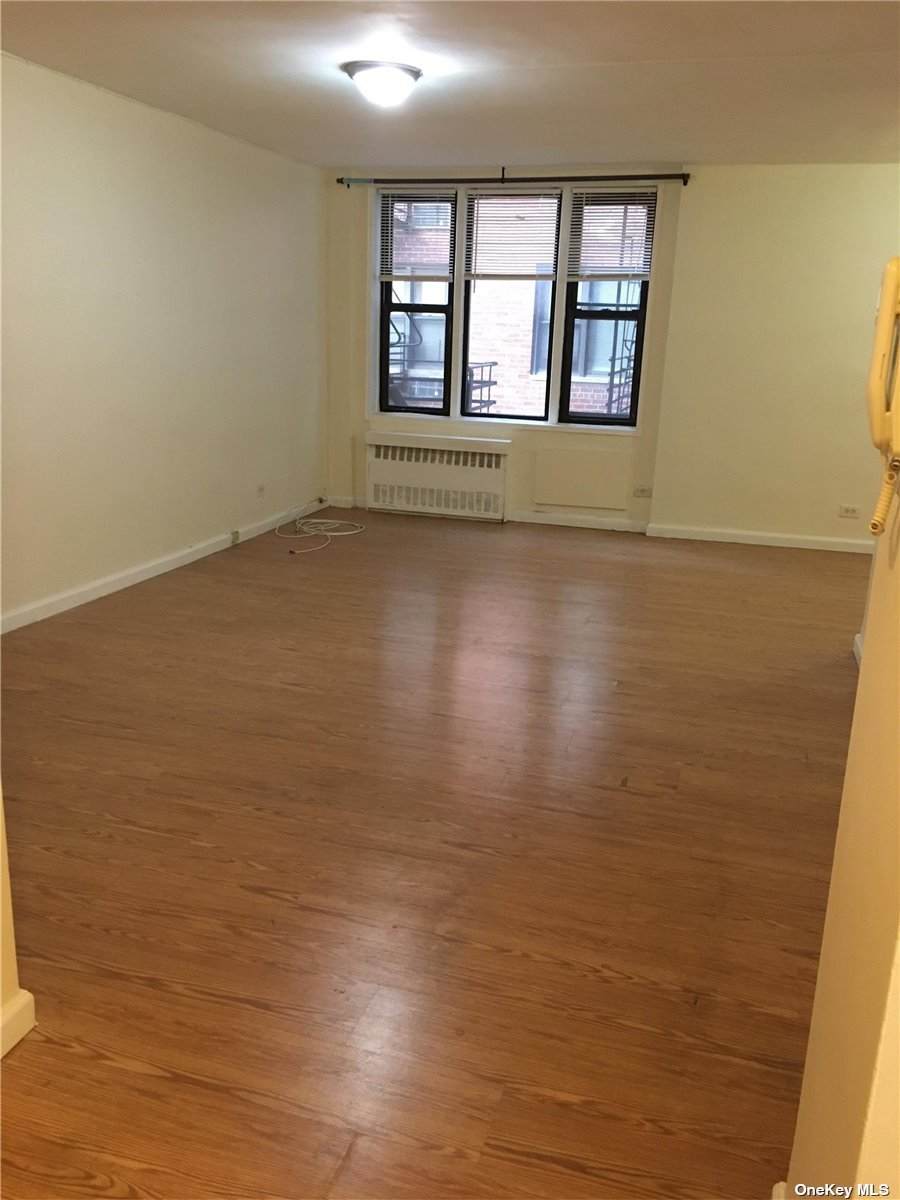 83-30 Vietor Ave - Photo 1
