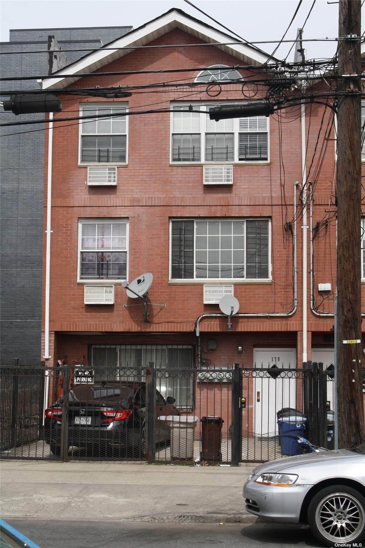 179 Newport Street - Photo 1