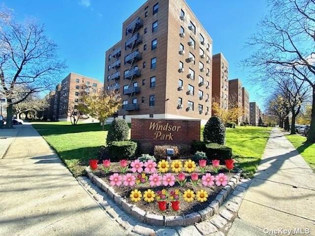 75-36 Bell Boulevard - Photo 1