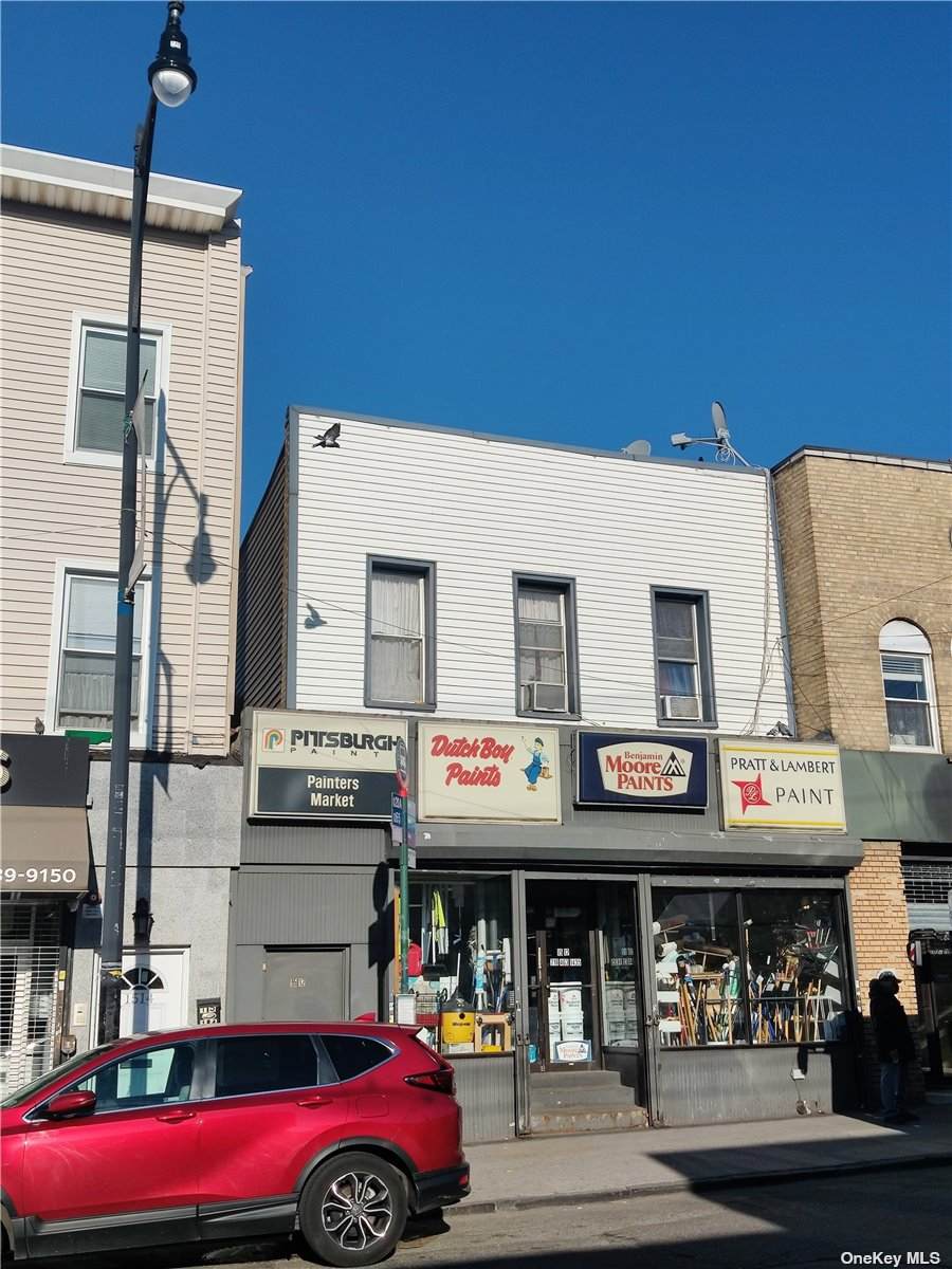 15-12 College Point Boulevard - Photo 1