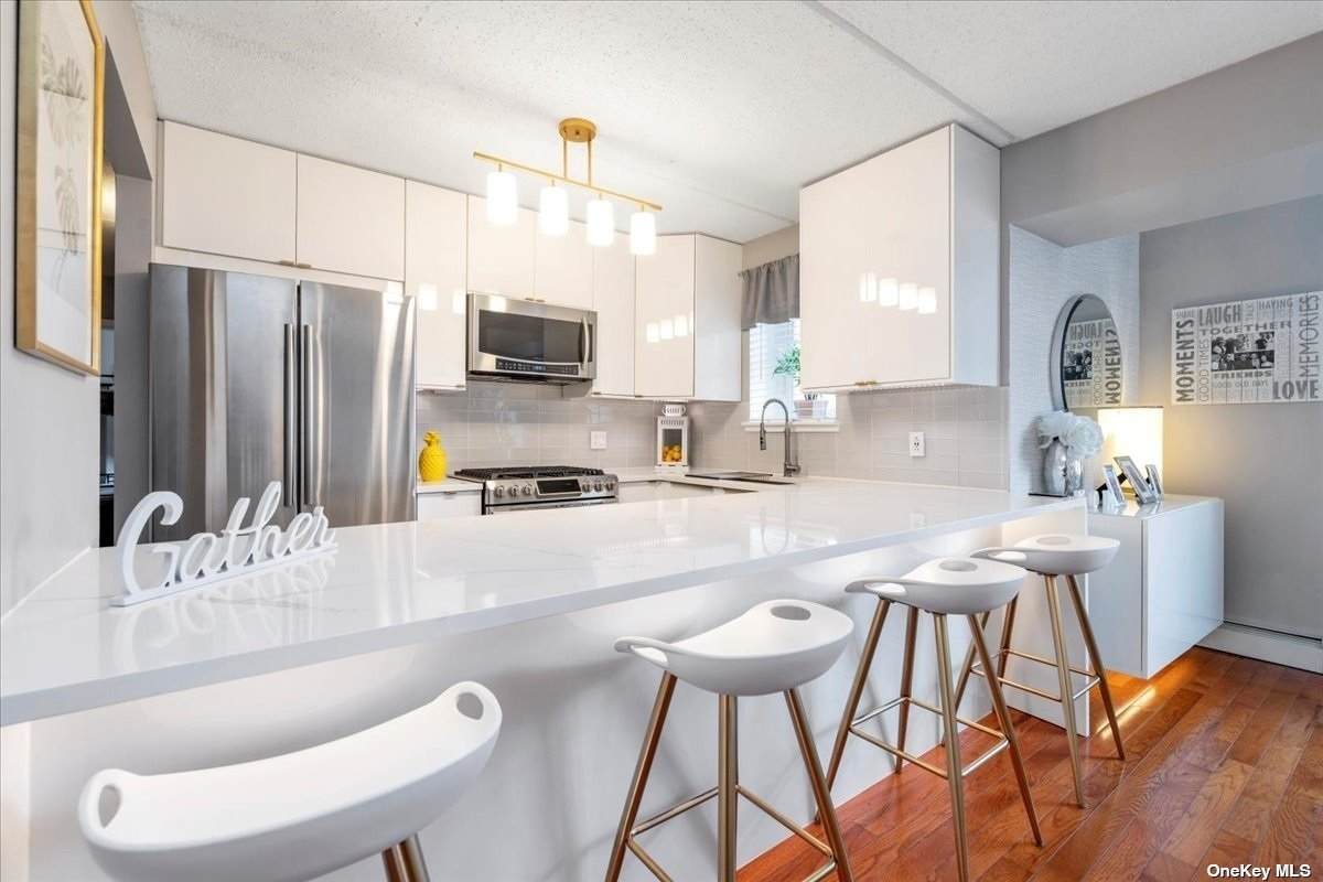 6 Renaissance Court - Photo 1