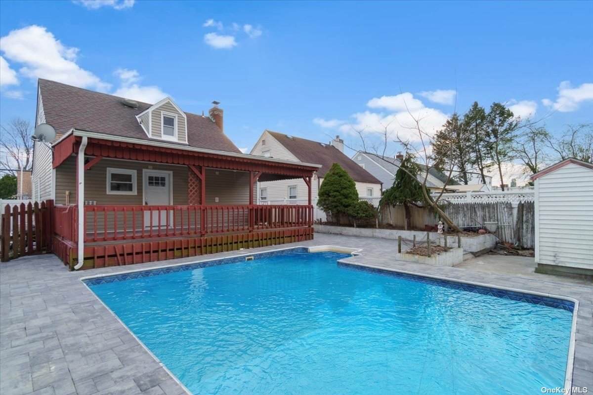 311 Locust Avenue - Photo 1