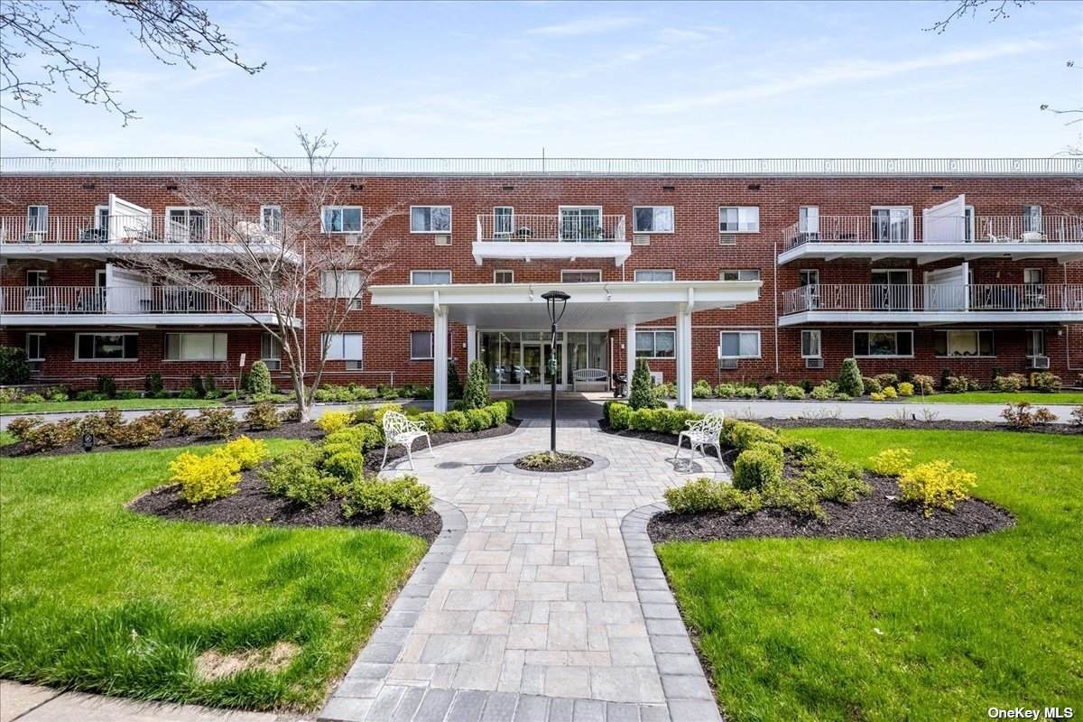 320 Shore Road - Photo 1