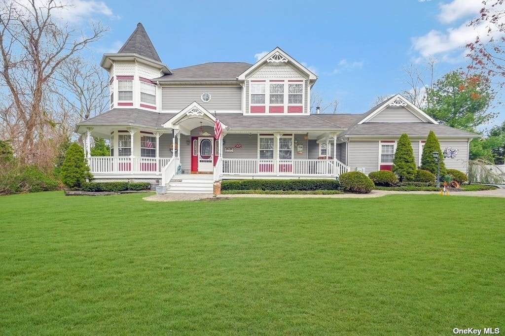 202 Jamesport Avenue - Photo 1