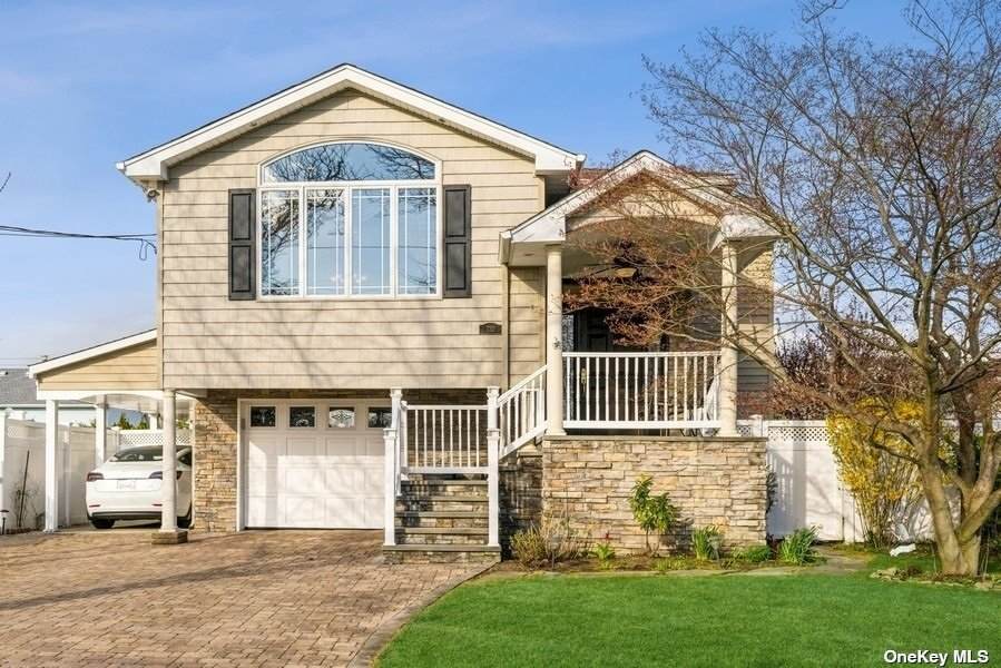 732 4th Street - Photo 1