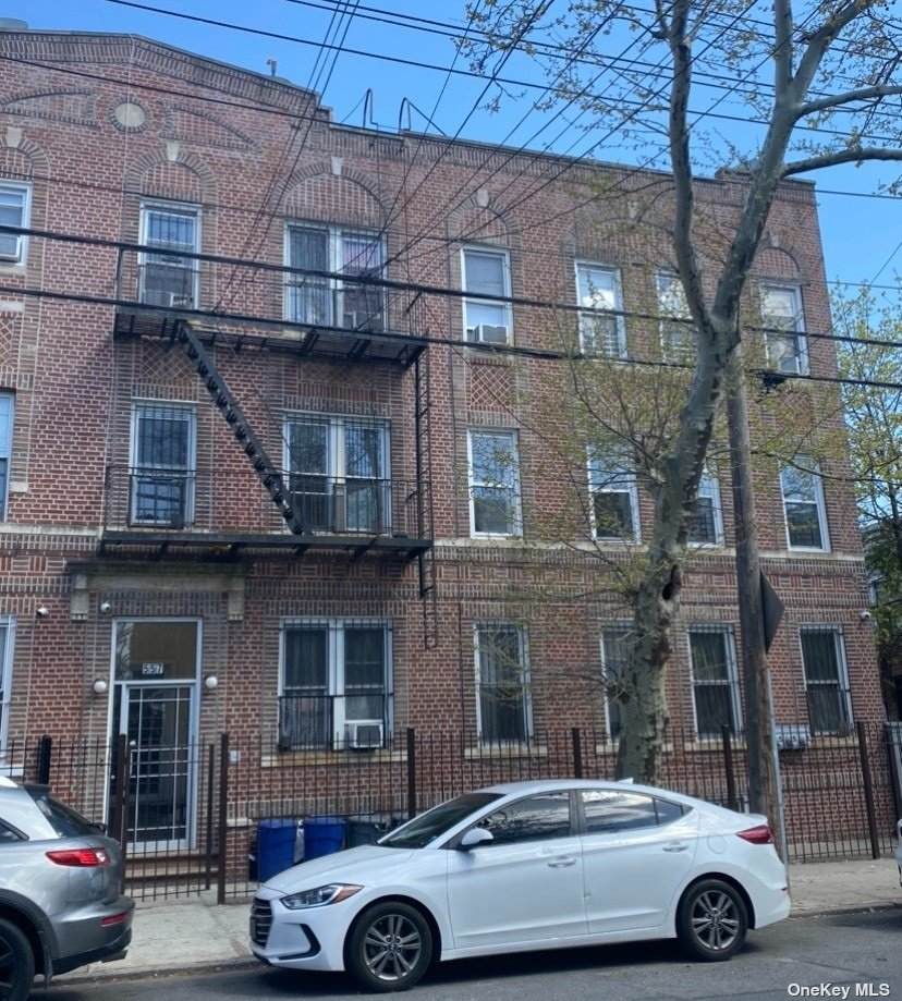 557 Riverdale Avenue - Photo 1