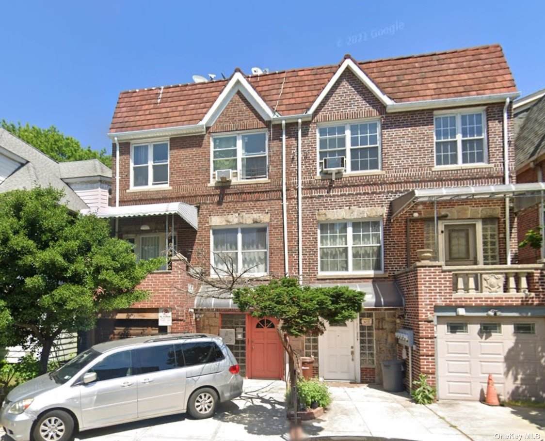41-33 68 Street - Photo 1