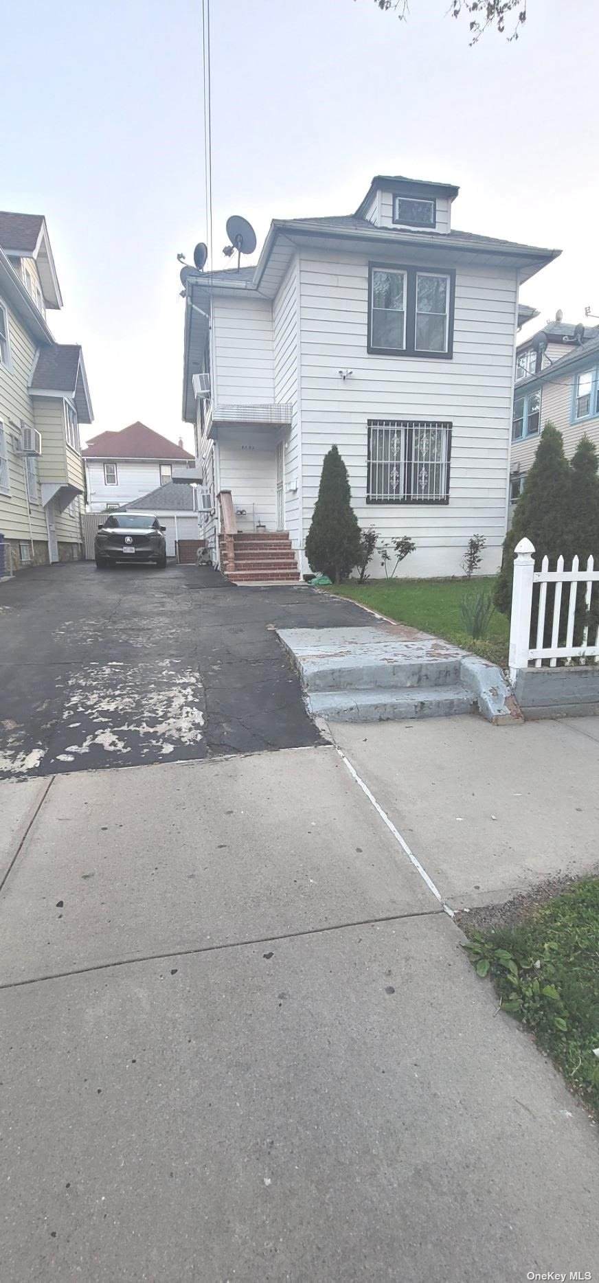 85-52 151st Street - Photo 1