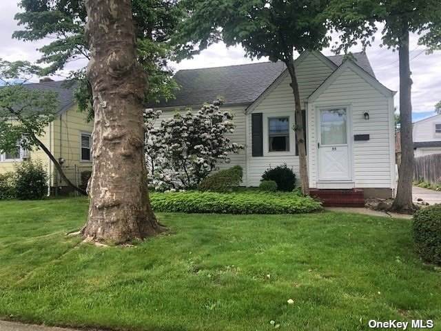 35 Lloyd Street - Photo 1