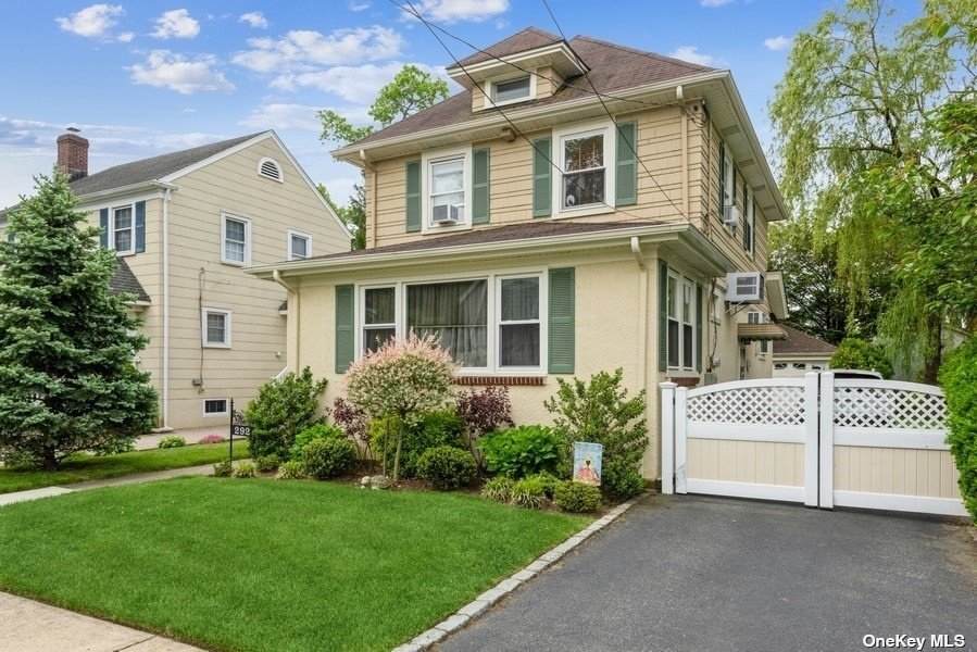 292 E Chester Street - Photo 1