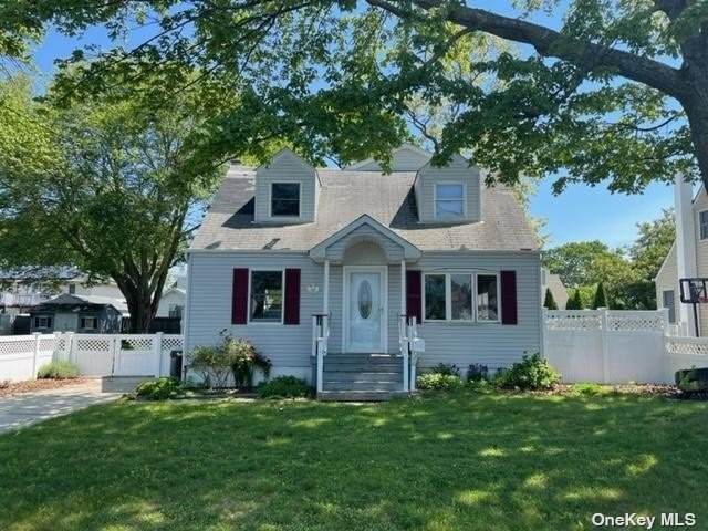 576 Hamilton Avenue - Photo 1