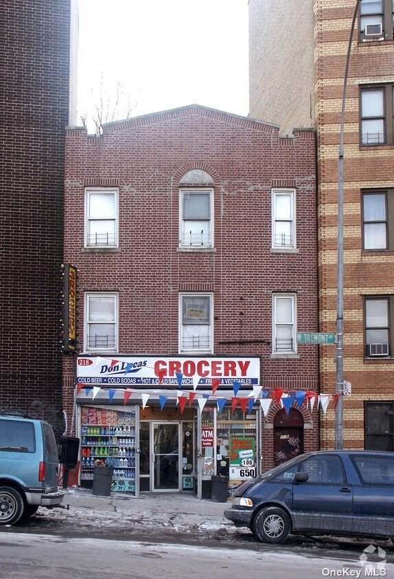 218 Tremont Avenue - Photo 1