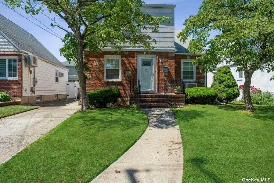 1727 Belmont Avenue - Photo 1