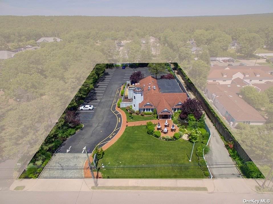 322 Montauk - Photo 1