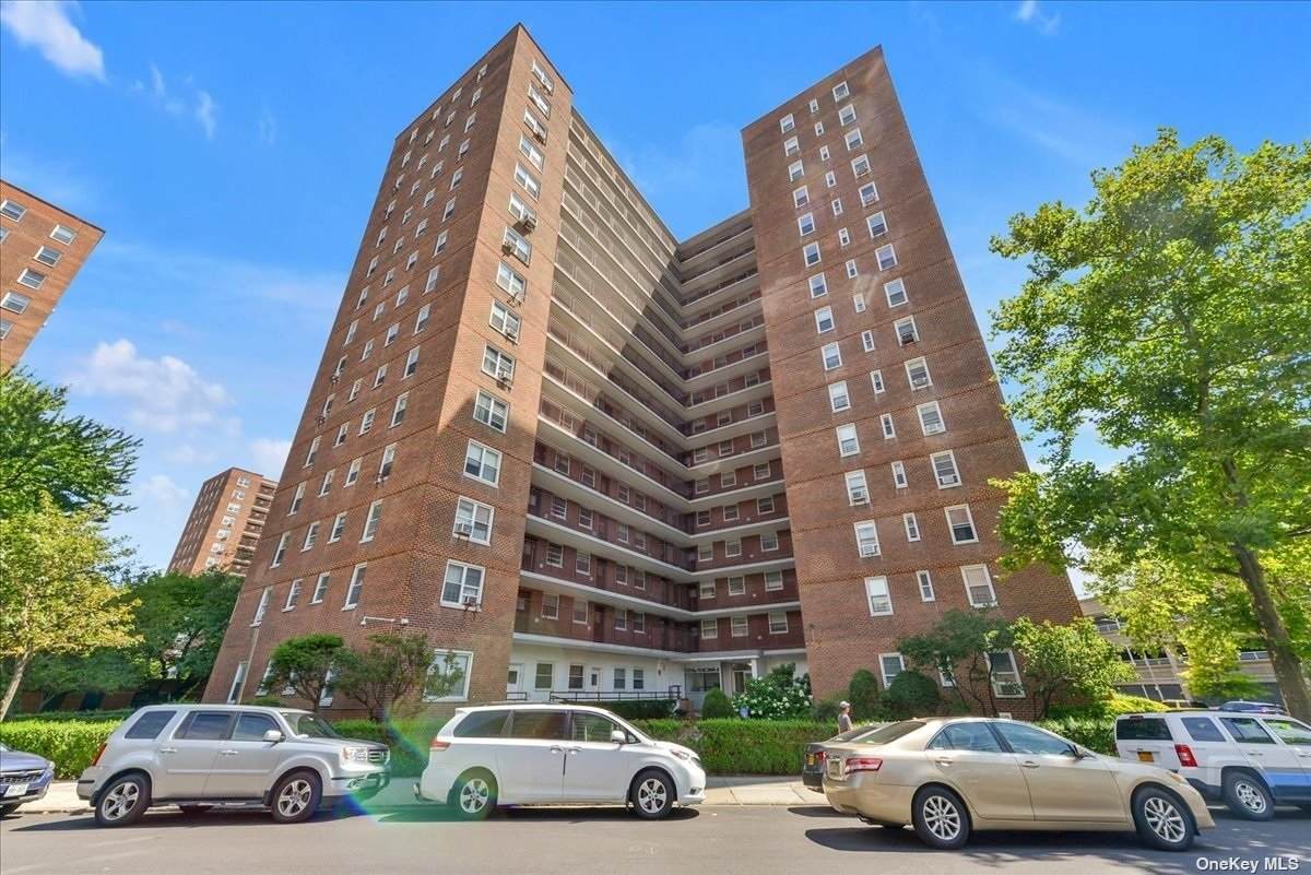 97-10 62 Drive - Photo 1