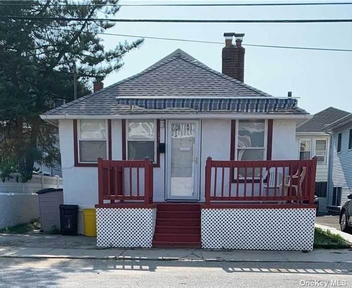 25 Mohawk Avenue - Photo 1