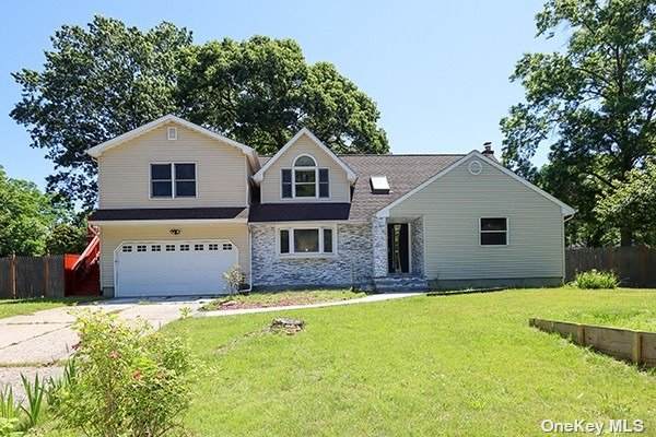 7 Sherry Lane - Photo 1