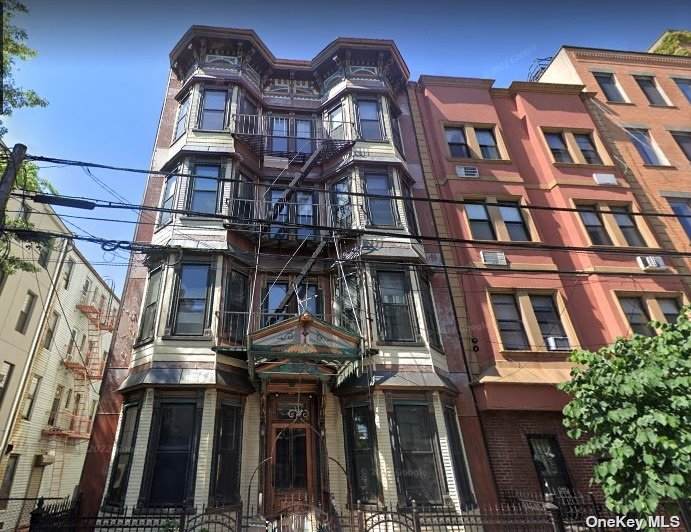 152 10th Street - Photo 1