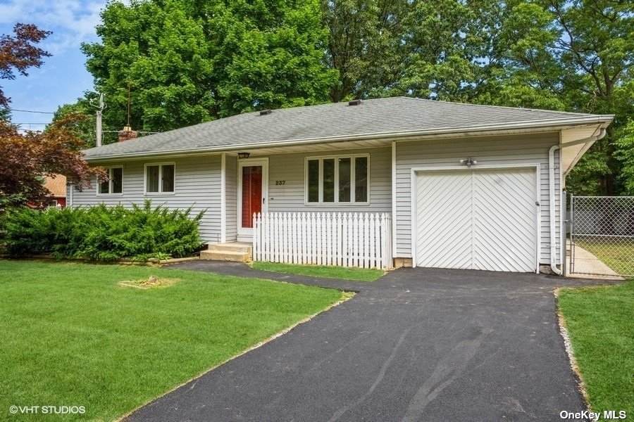 237 Donald Boulevard - Photo 1