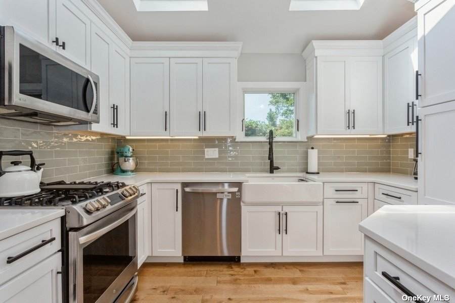 64 Cambridge Avenue - Photo 1