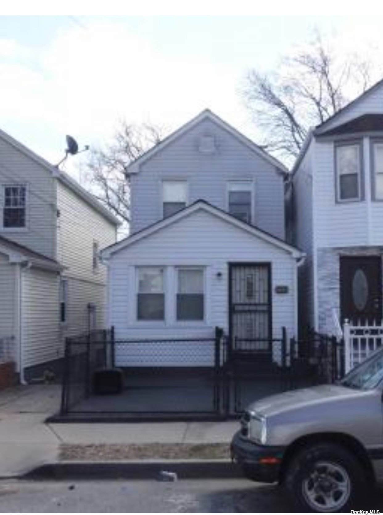 155-32 115th Drive - Photo 1