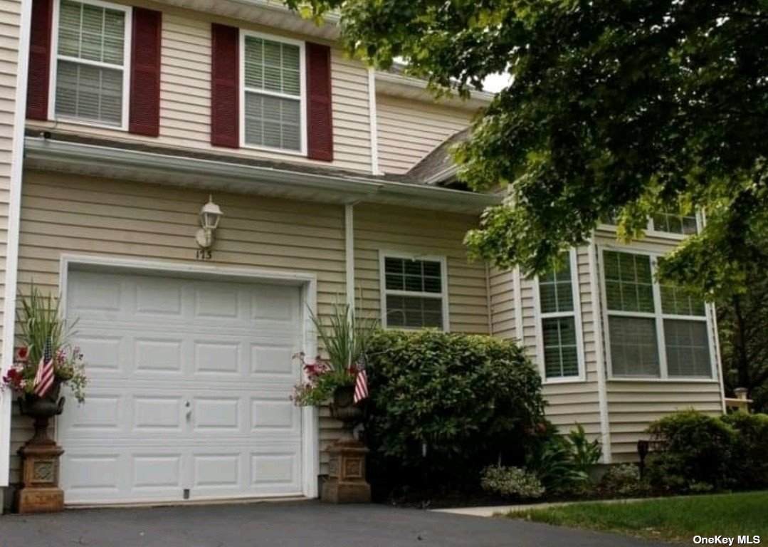 173 Kettles Lane - Photo 1
