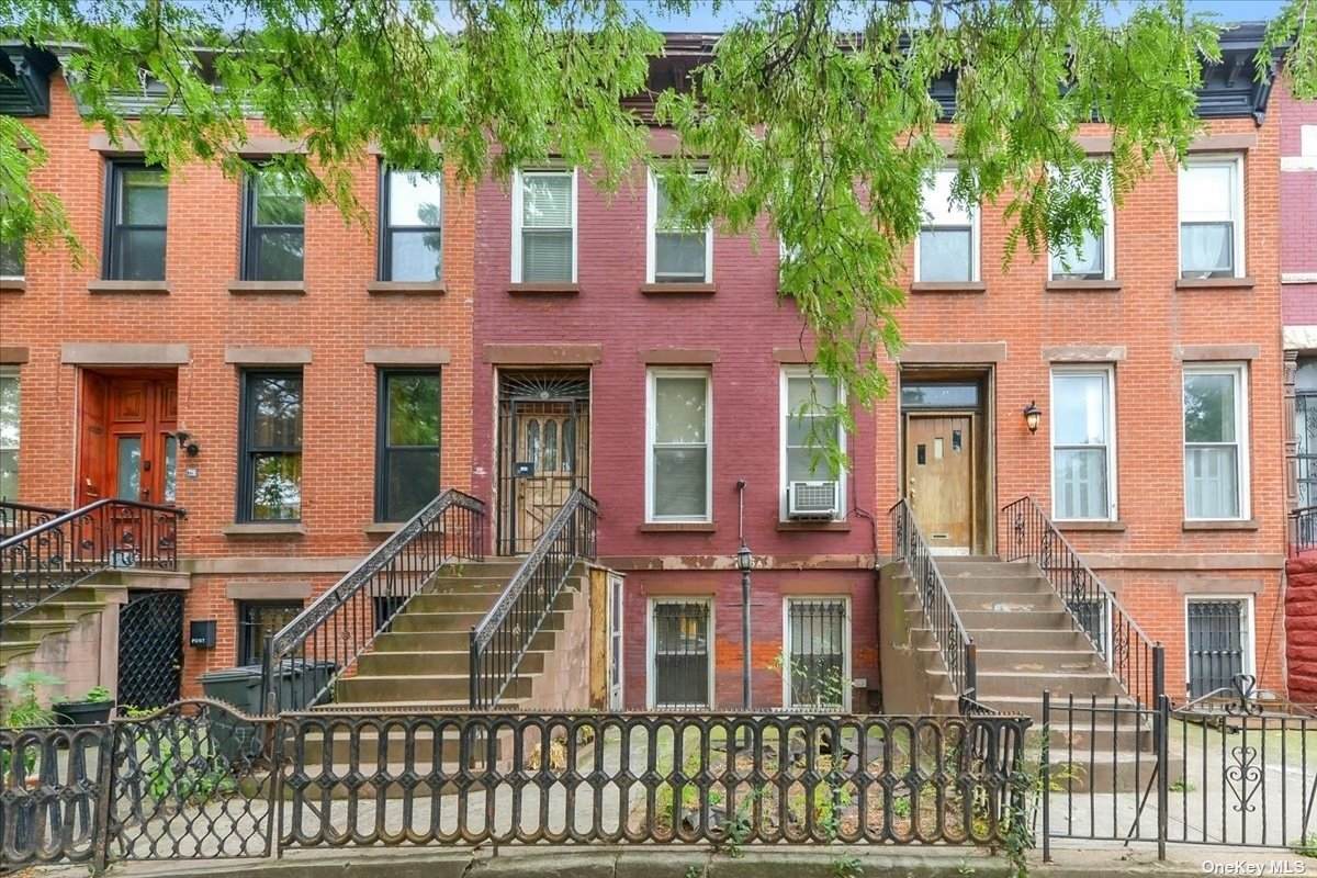 726A Jefferson Avenue - Photo 1