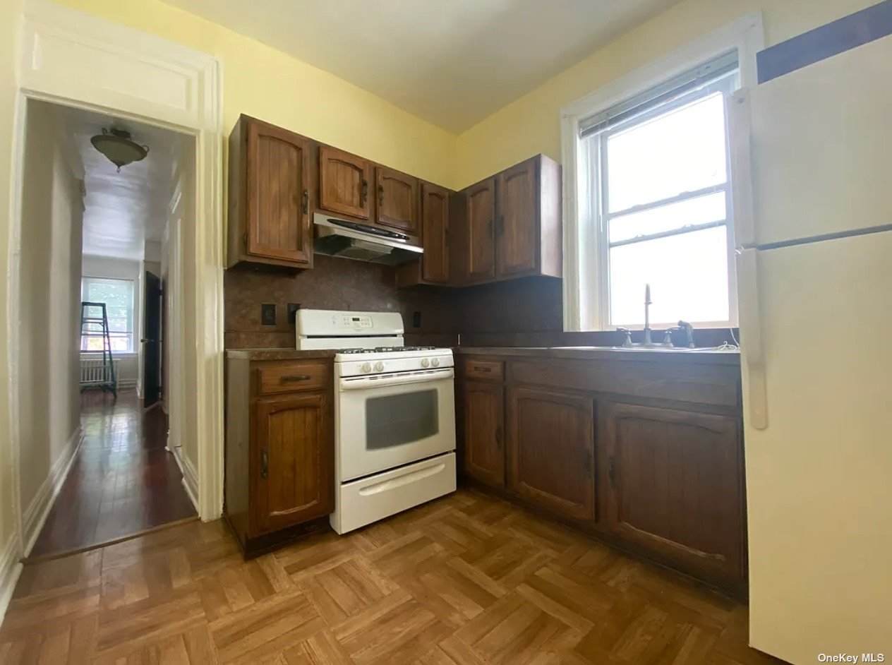 35-51 30th Street - Photo 1