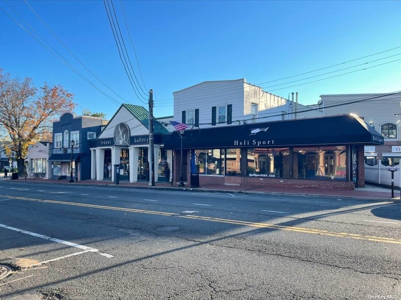 308 New York Avenue - Photo 1
