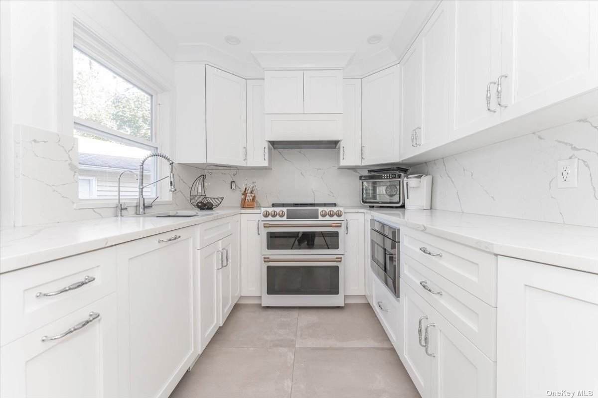 3903 Maywood Drive - Photo 1