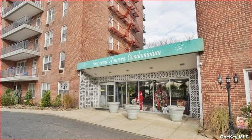 55 Austin Place - Photo 1
