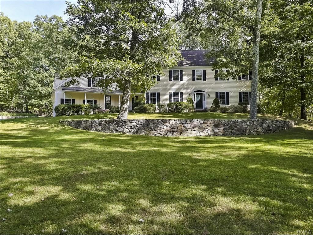 5 Twin Ponds Drive - Photo 1